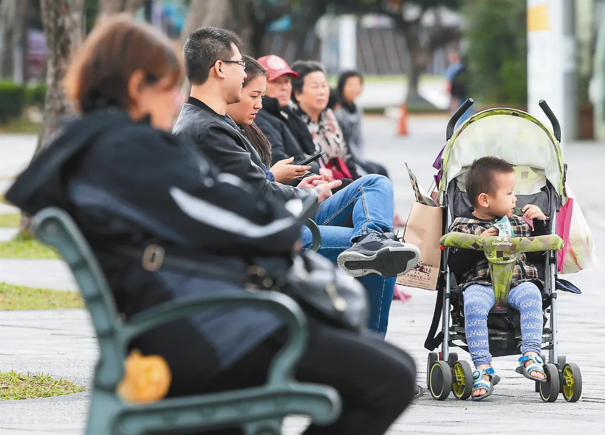 東北季風連3波 夾帶陸霾