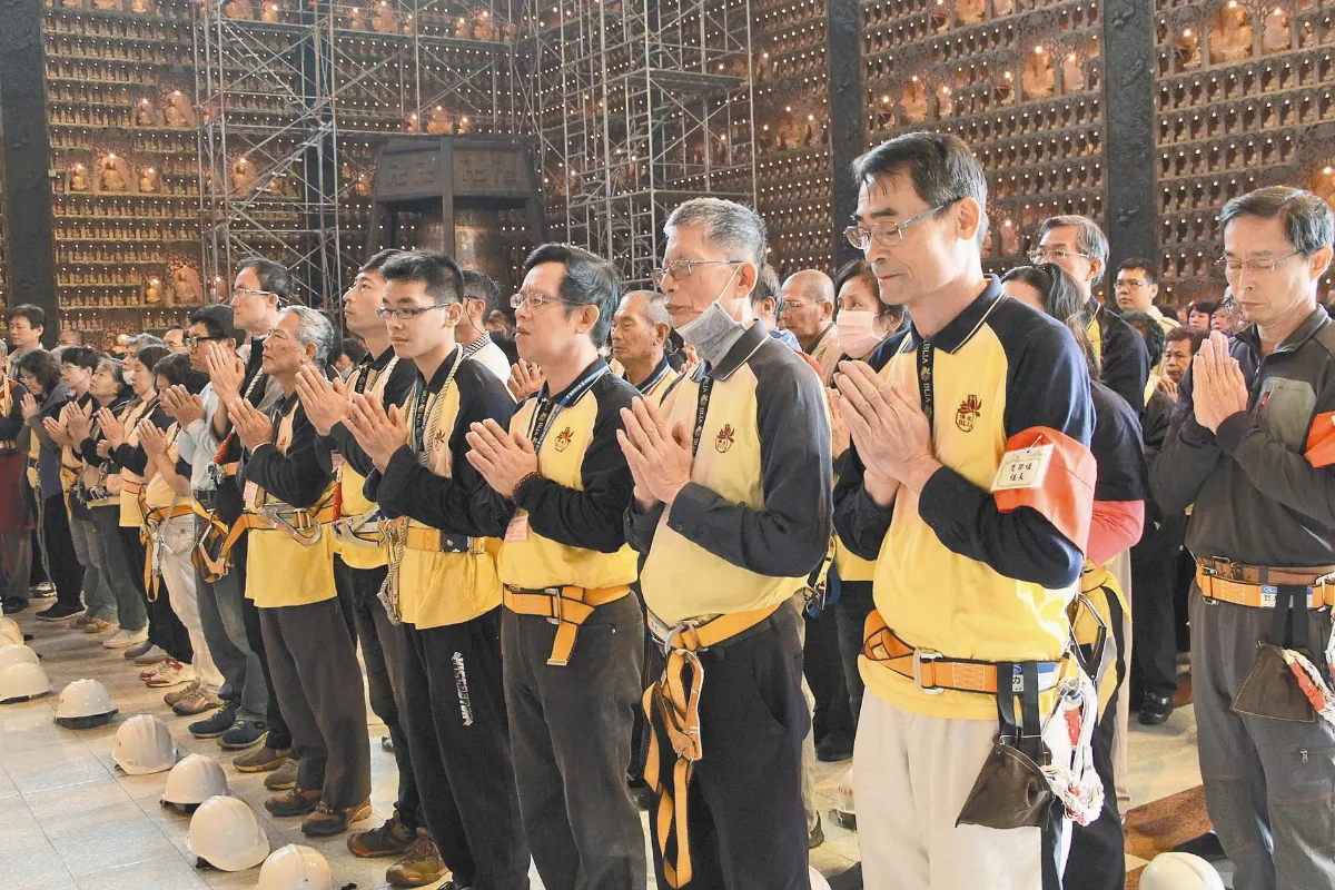 與佛接心 歡喜洗佛迎新春