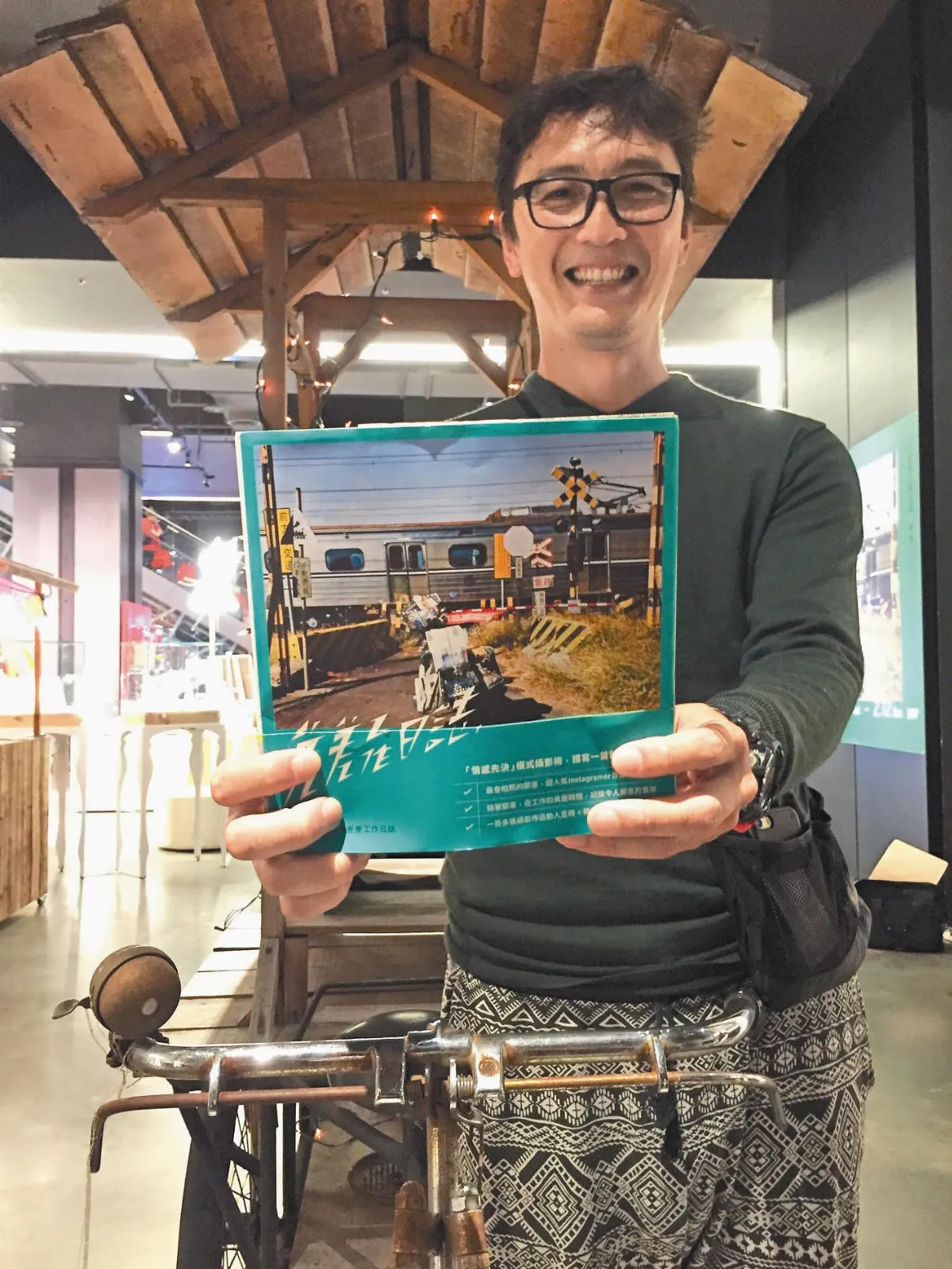 郵差用鏡頭 喚醒大街小巷的愛