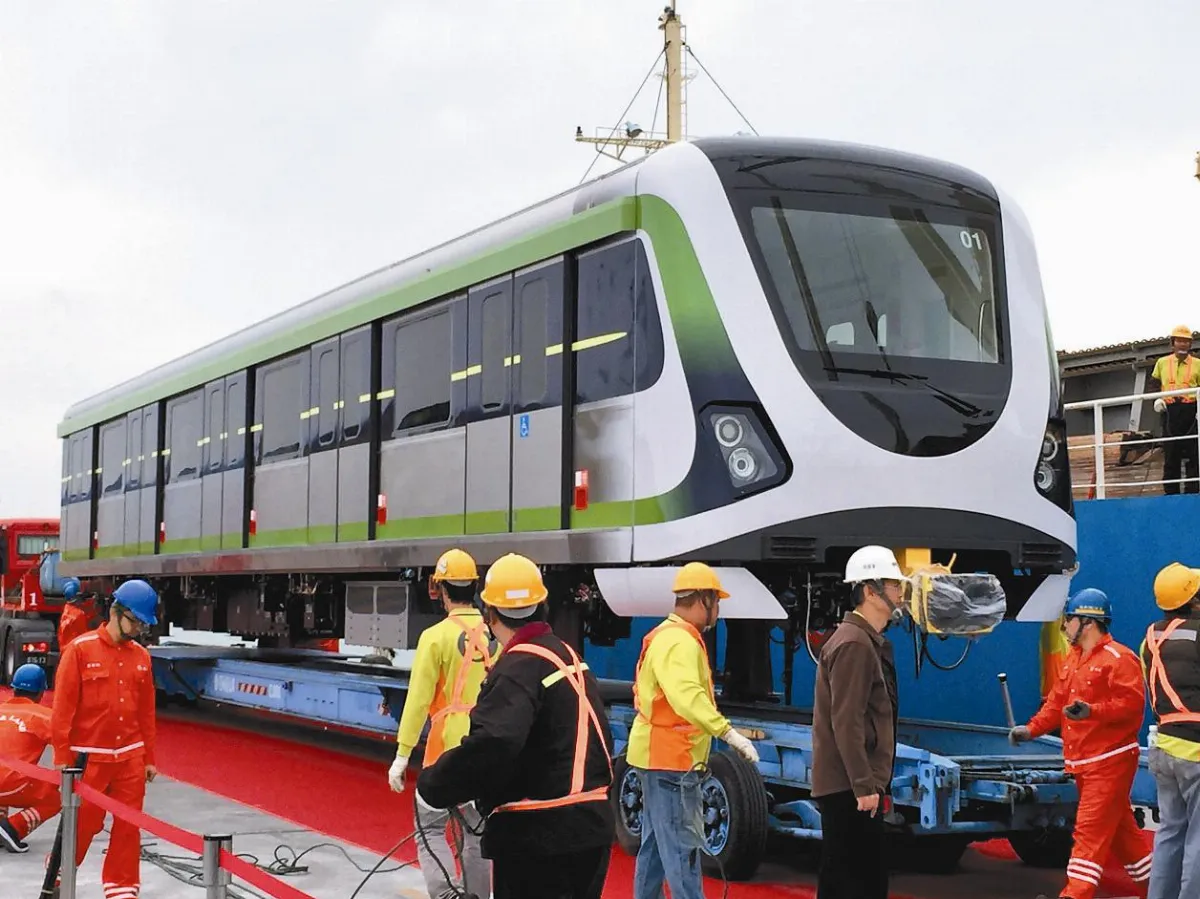 中捷電聯車來了 明年試運轉