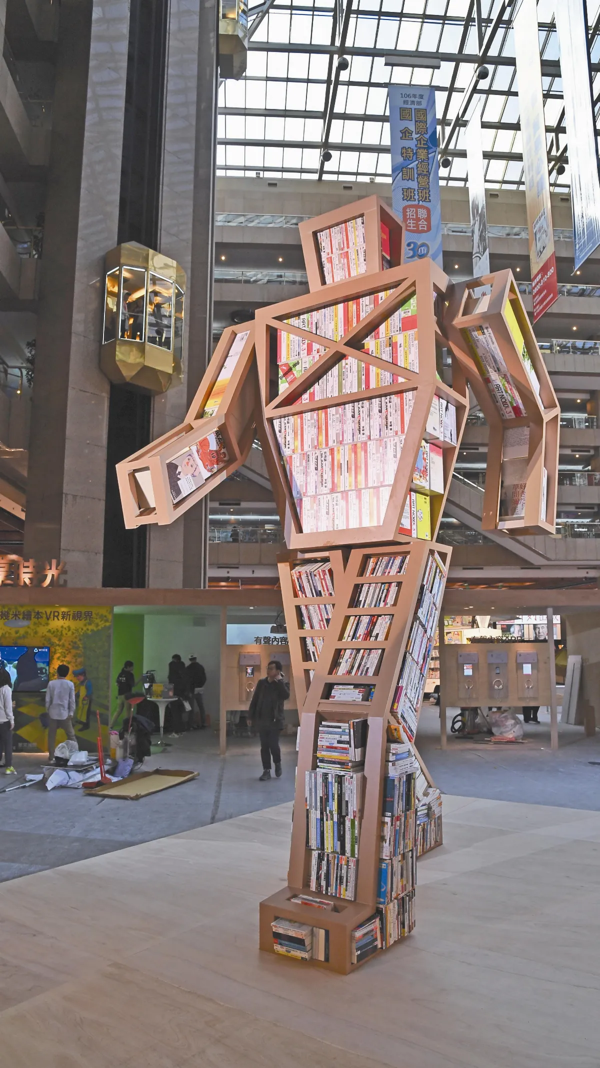 台北國際書展加開星光夜 歐盟館看書 咖啡免費喝