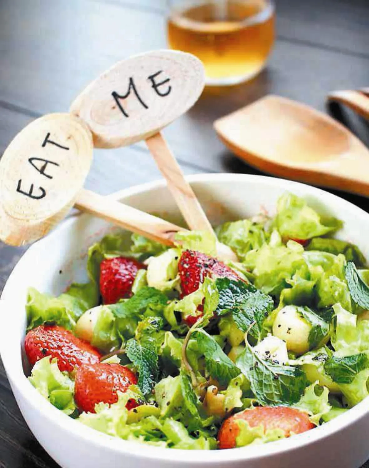 《小宅餐桌》草莓油醋拌起司Strawberry Caprese