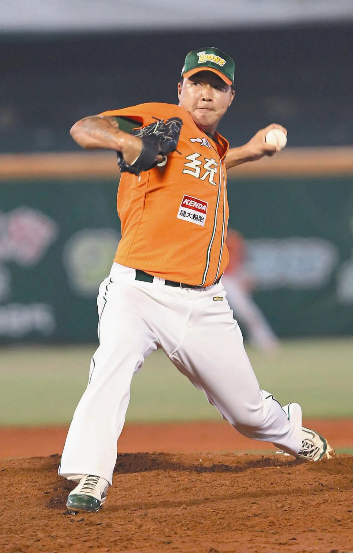 不死鳥傳奇 郭泓志與教士簽約 重返美職