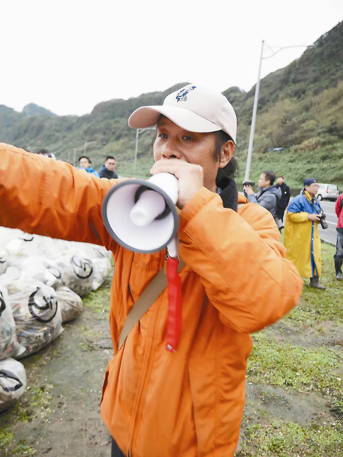 遇見往生海龜 他淨灘決心更堅定