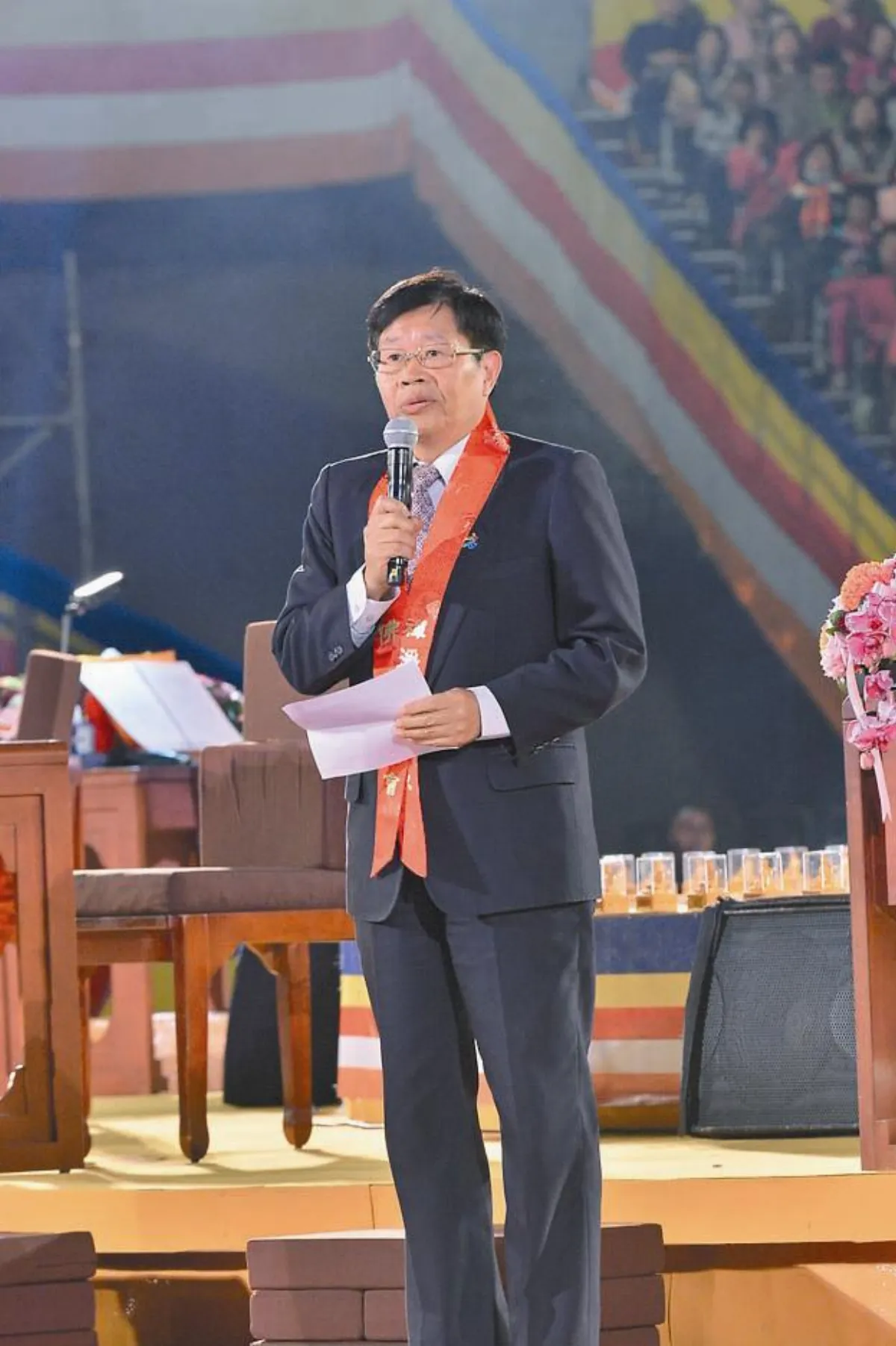 禪淨共修 2萬人點亮光明心燈