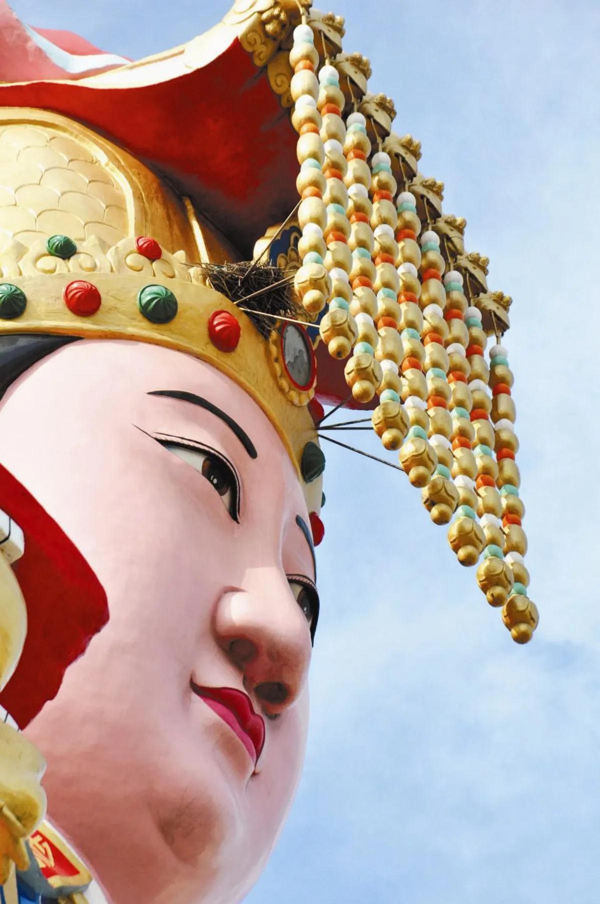 喜鵲築巢大媽祖 龍鳳宮奇景