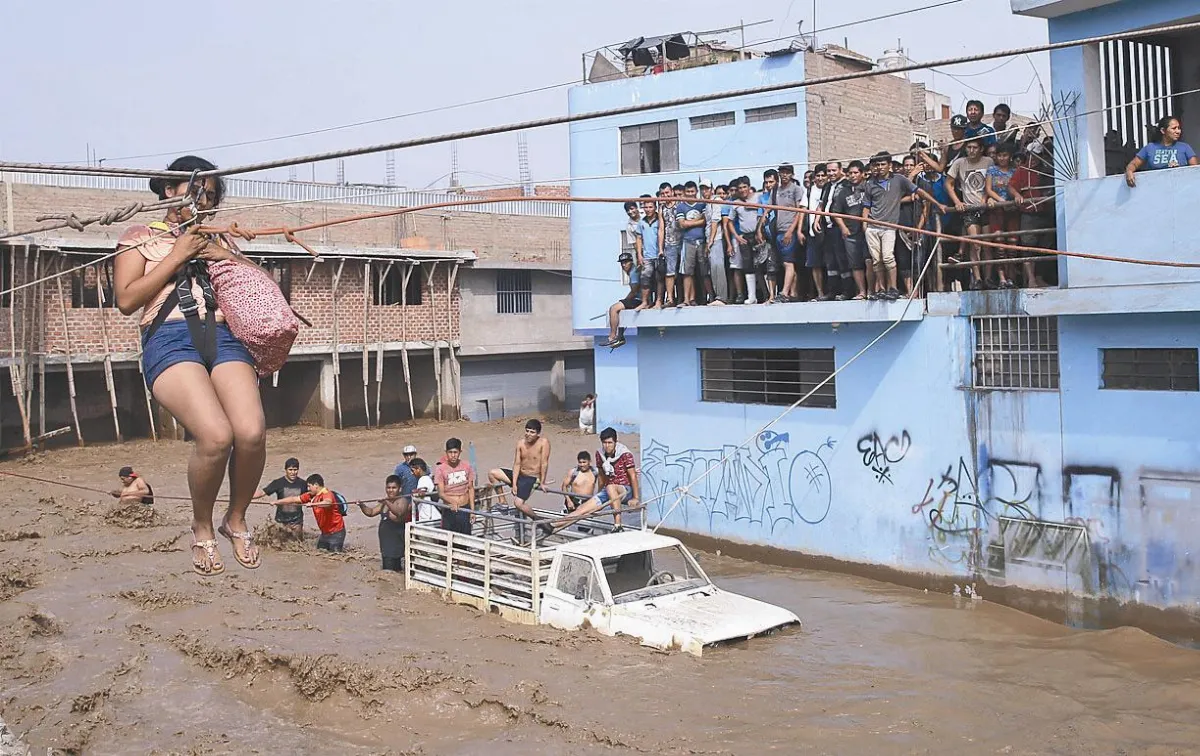 秘魯豪雨成災  數千人受困