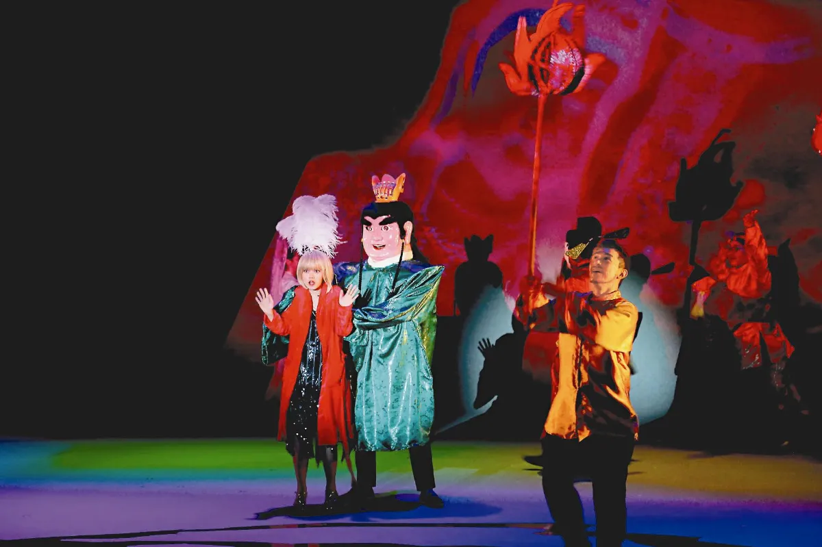 離開與重返 客家文化戲中戲