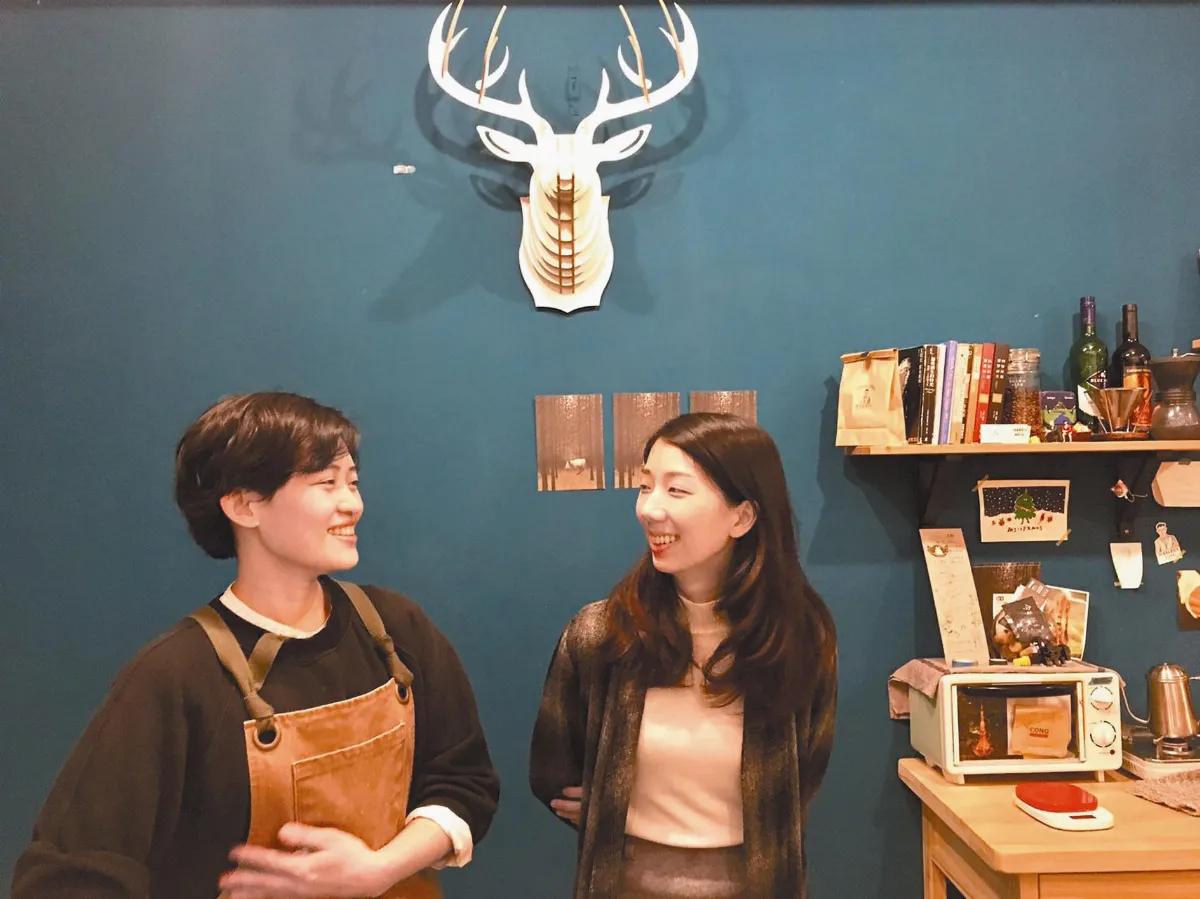 簡單幸福 7年級女生賣開心