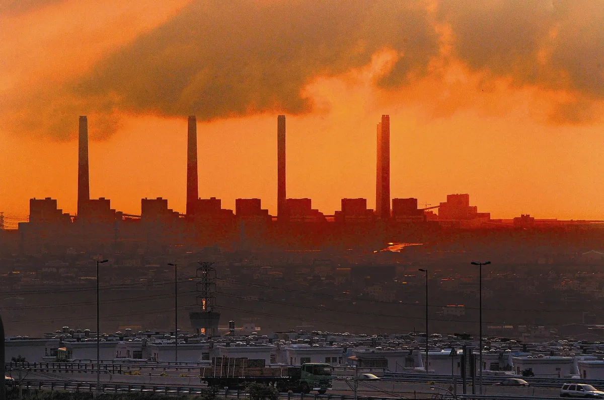 中市府緊盯電廠 汰換機組