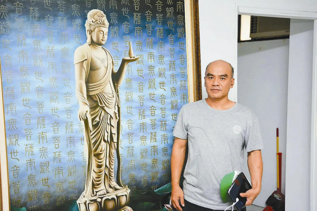 以前拿槍 現在拿筆 劉嘉國授課 助更生人從事藝術
