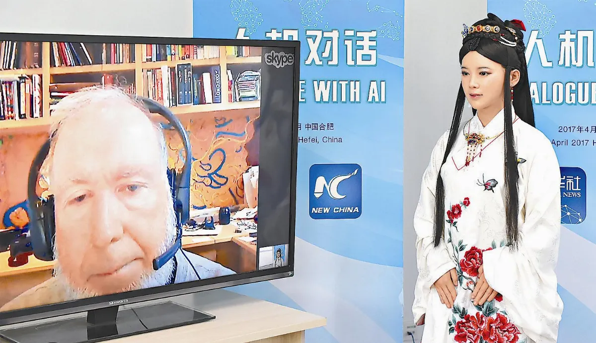 陸機器人佳佳 採訪美科技大咖