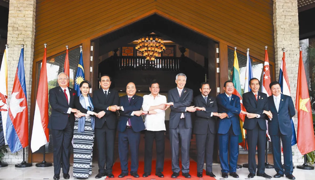 東協峰會開幕 杜特蒂低調談南海