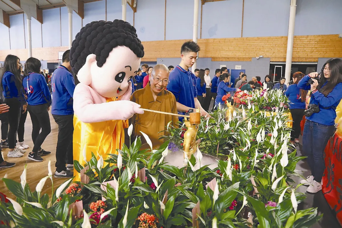 自心是佛 法國佛誕嘉年華 跨宗教祈和平