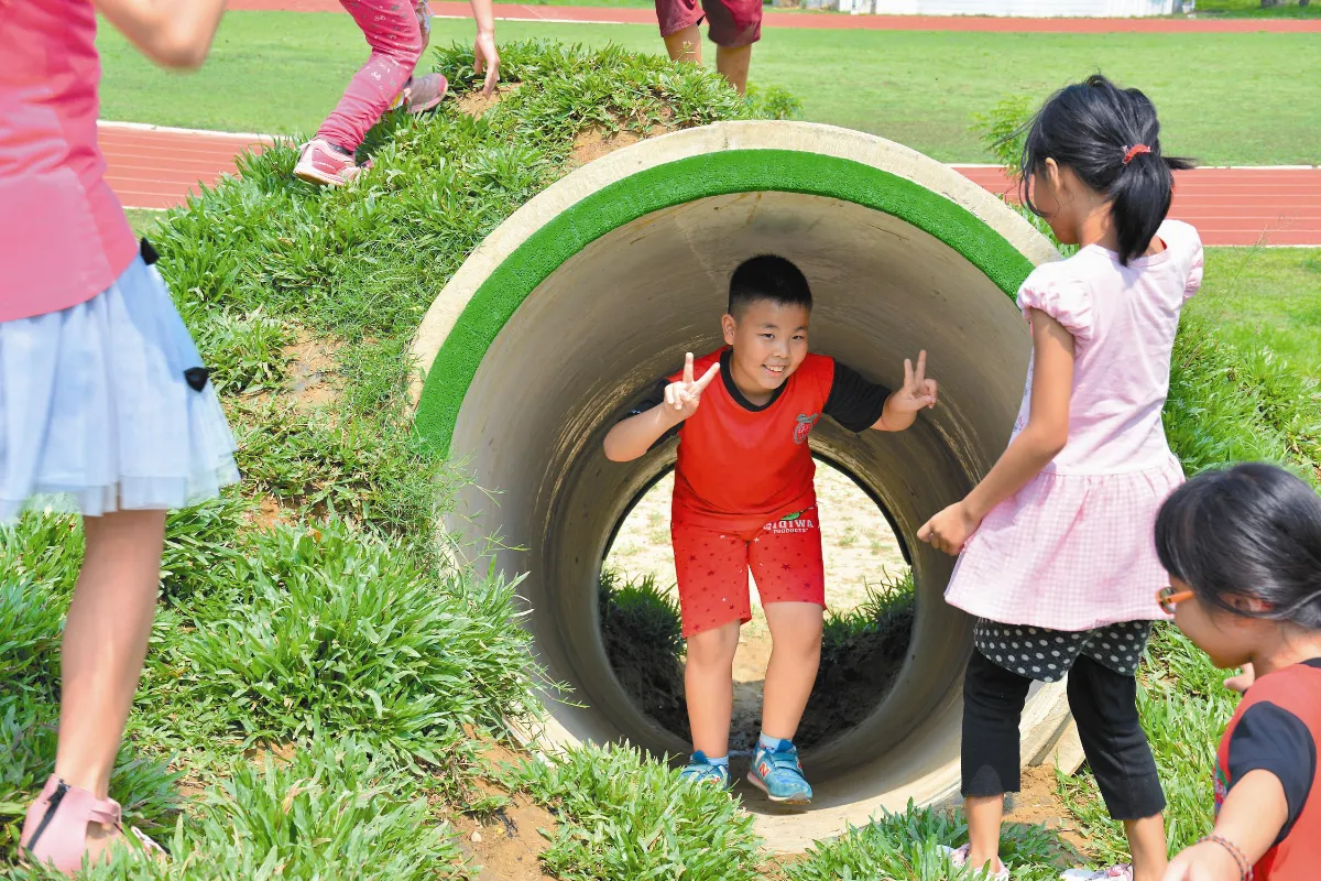 廢土方+廢涵管 打造哆啦A夢樂園