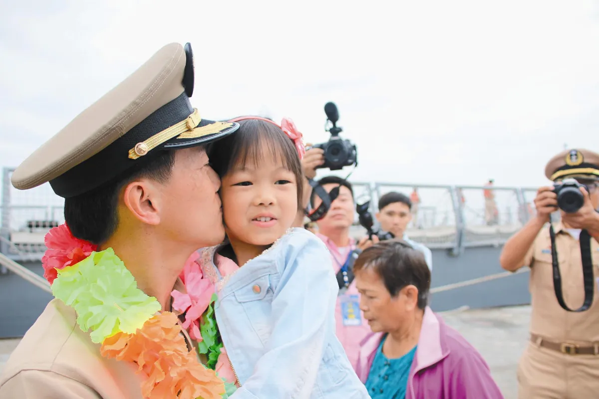 海軍敦睦艦隊 完訓返國