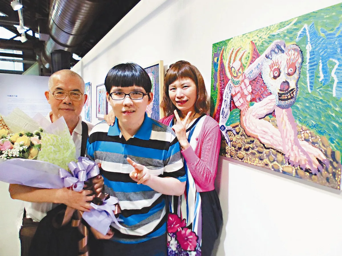 腦傷又癲癇 他作畫連連得獎