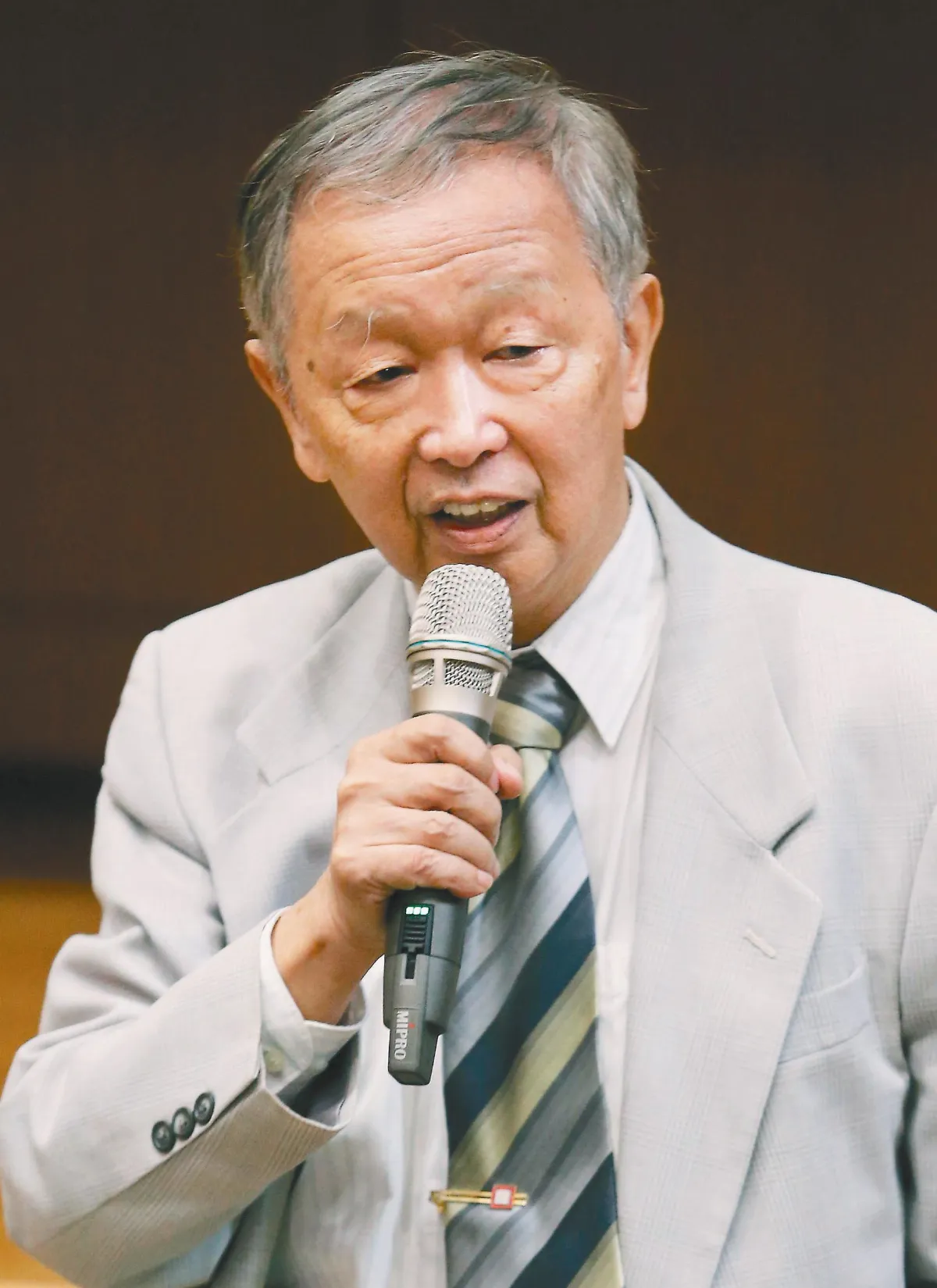 畢典離席 李家同：金大是特例
