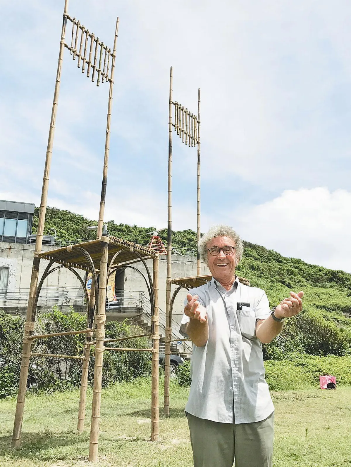 7米巨型竹椅 邀請颱風坐