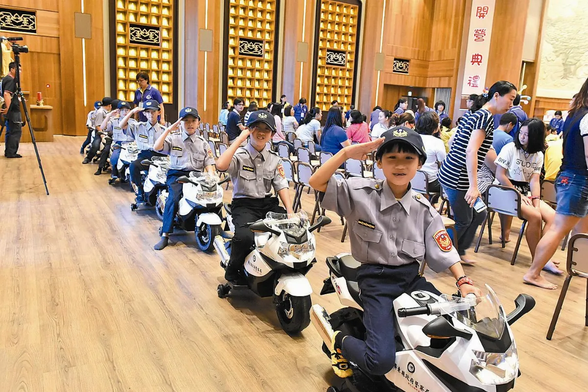 潮州講堂3營隊 兒童行三好