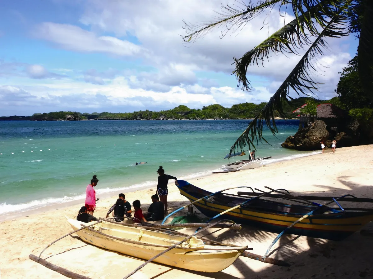 海闊天空-吉馬拉斯島 看船伕展功夫