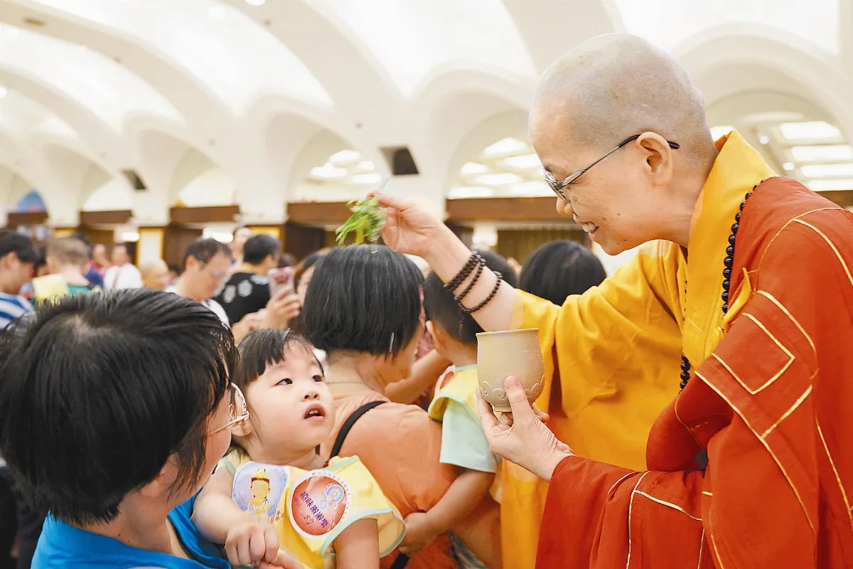 中區佛光寶寶 與佛接心祈福