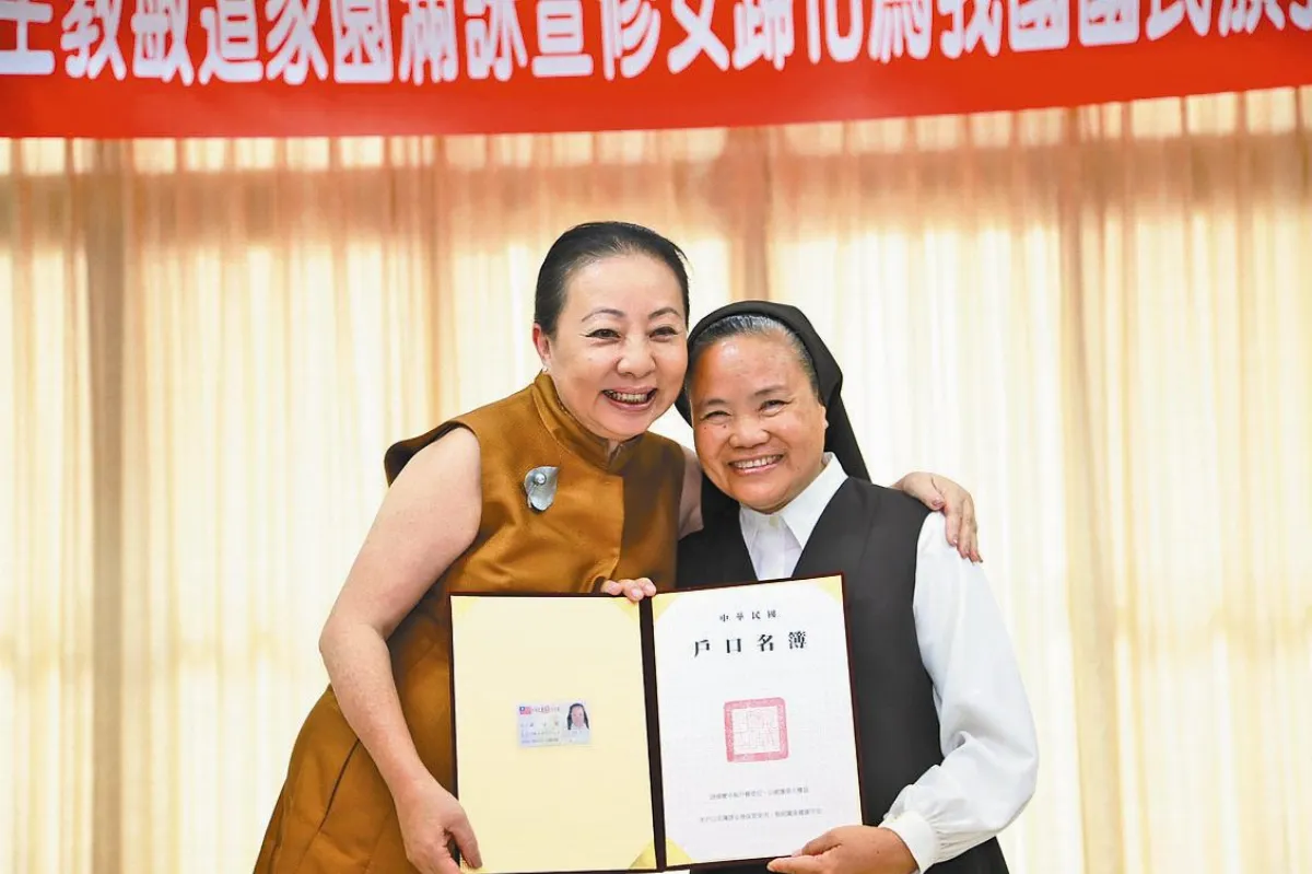 奉獻身障生 修女滿詠萱獲身分證