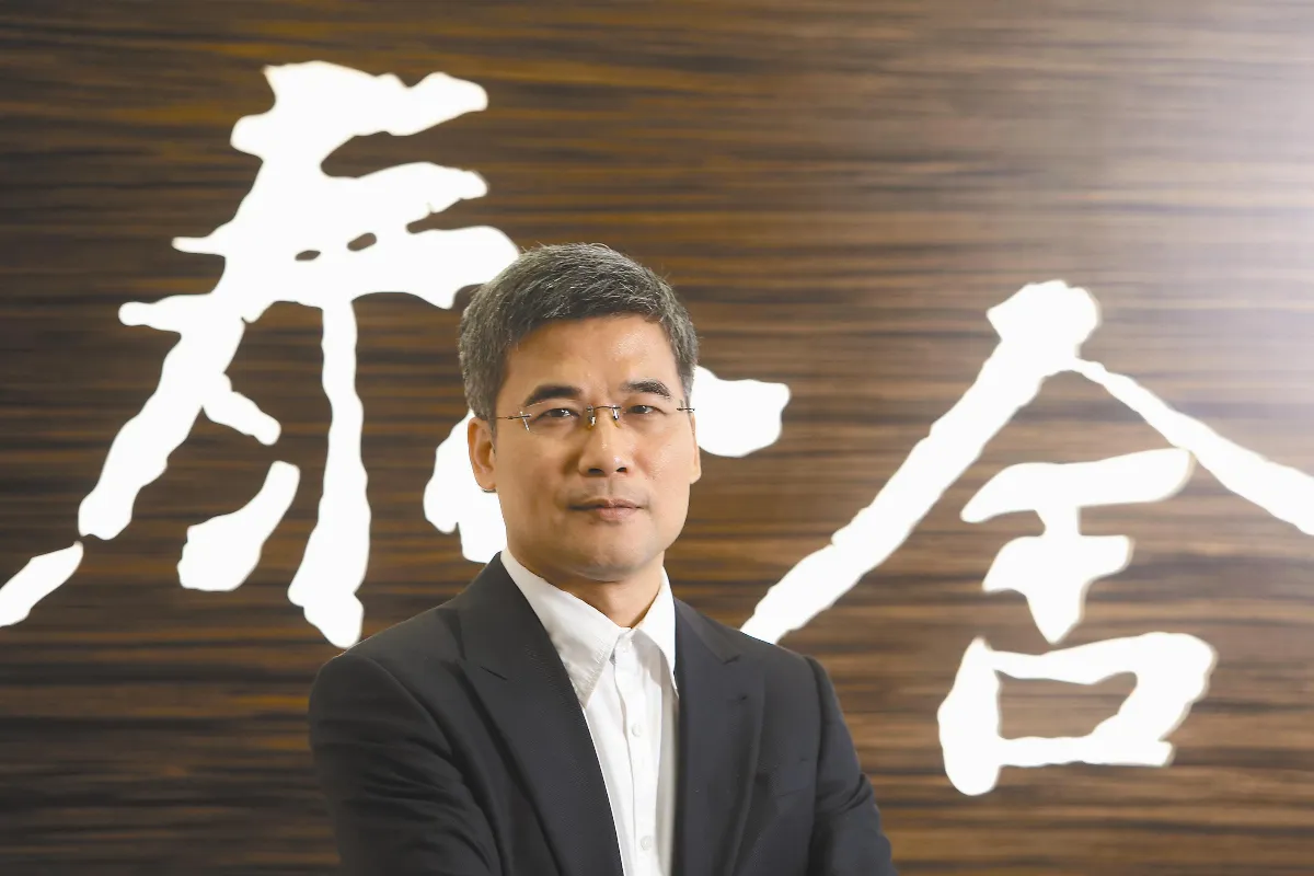 泰舍建設董事長楊岳修 開發用佛法 管理用兵法