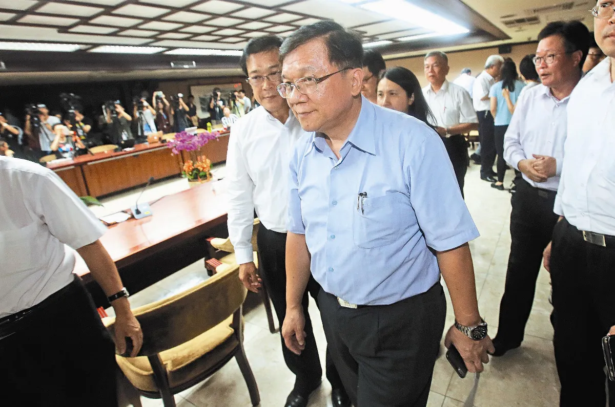 全台大停電 經長下台