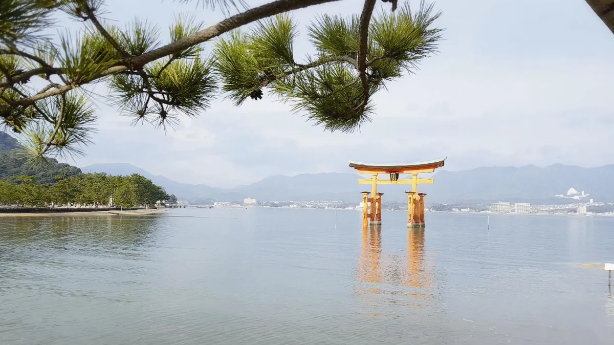 詩  大鳥居