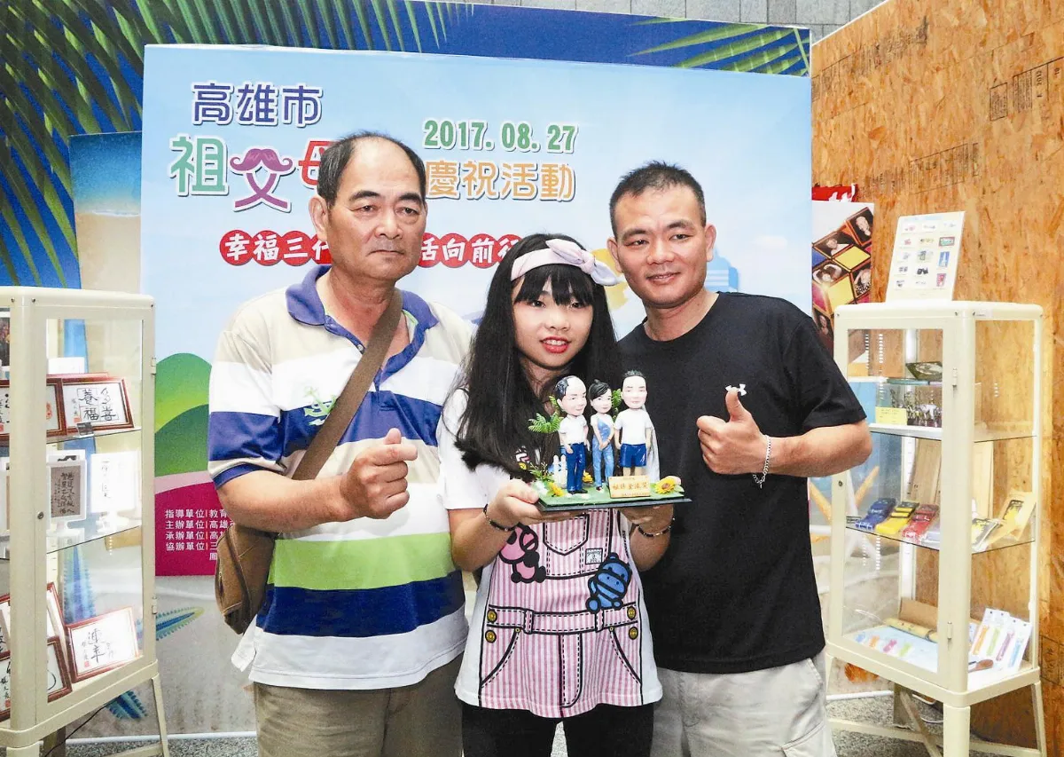 手語傳愛 黃詩珮獲祖孫金像獎
