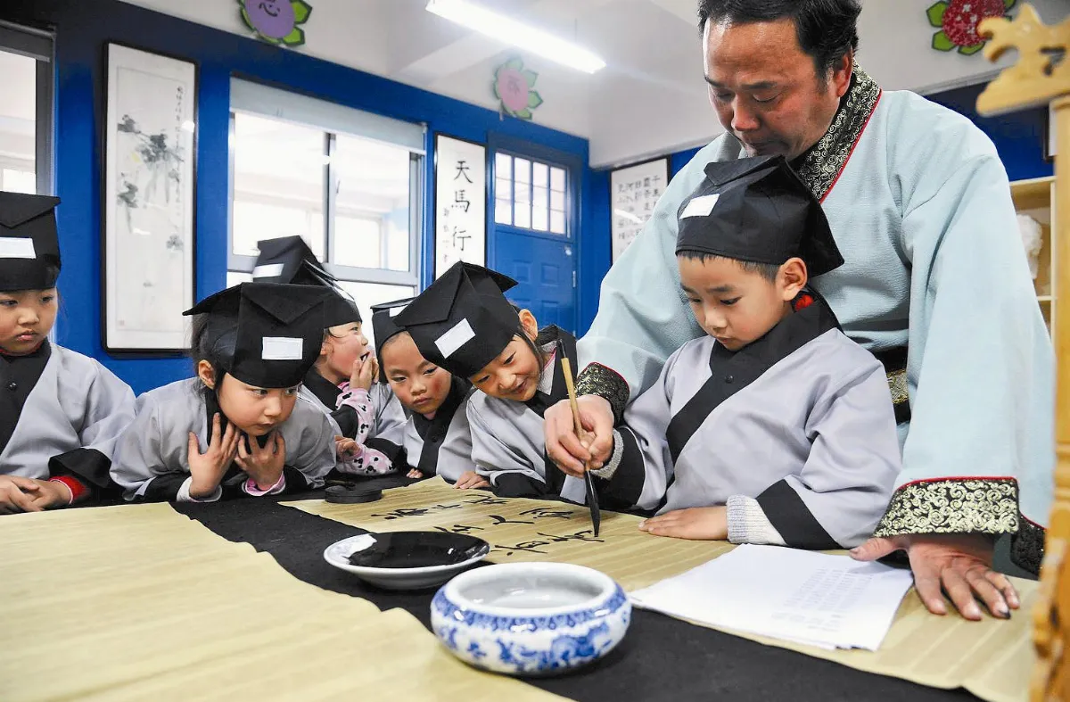 陸中小學新教材 古詩文增八成