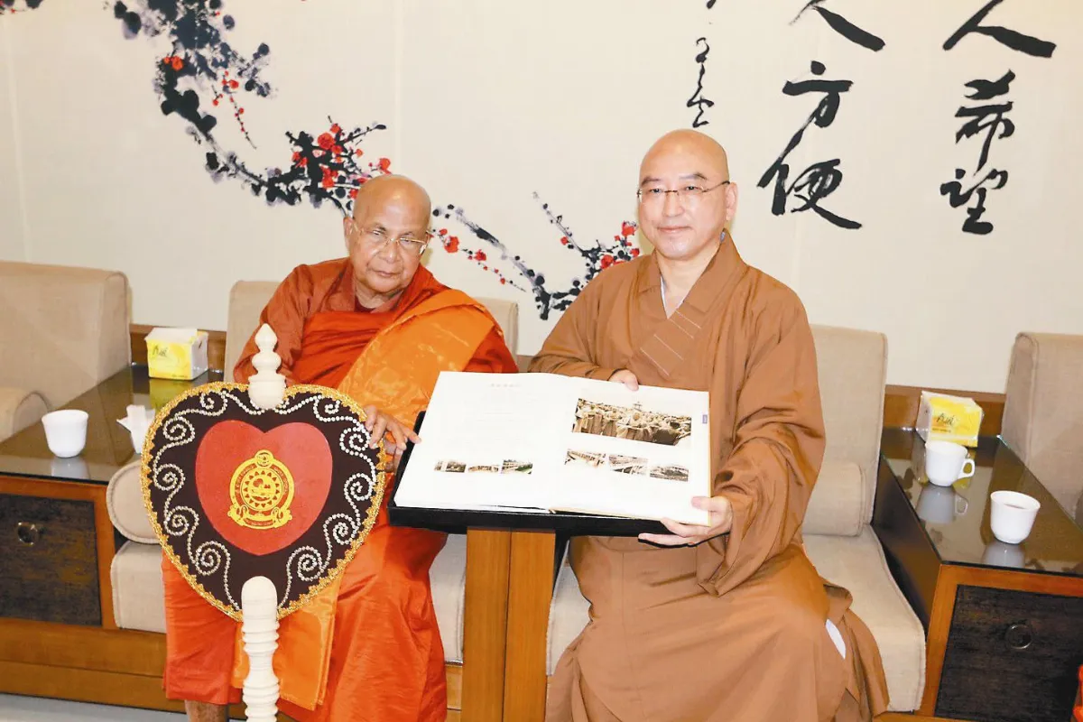 斯國龍喜國際佛教大學 巡禮佛館