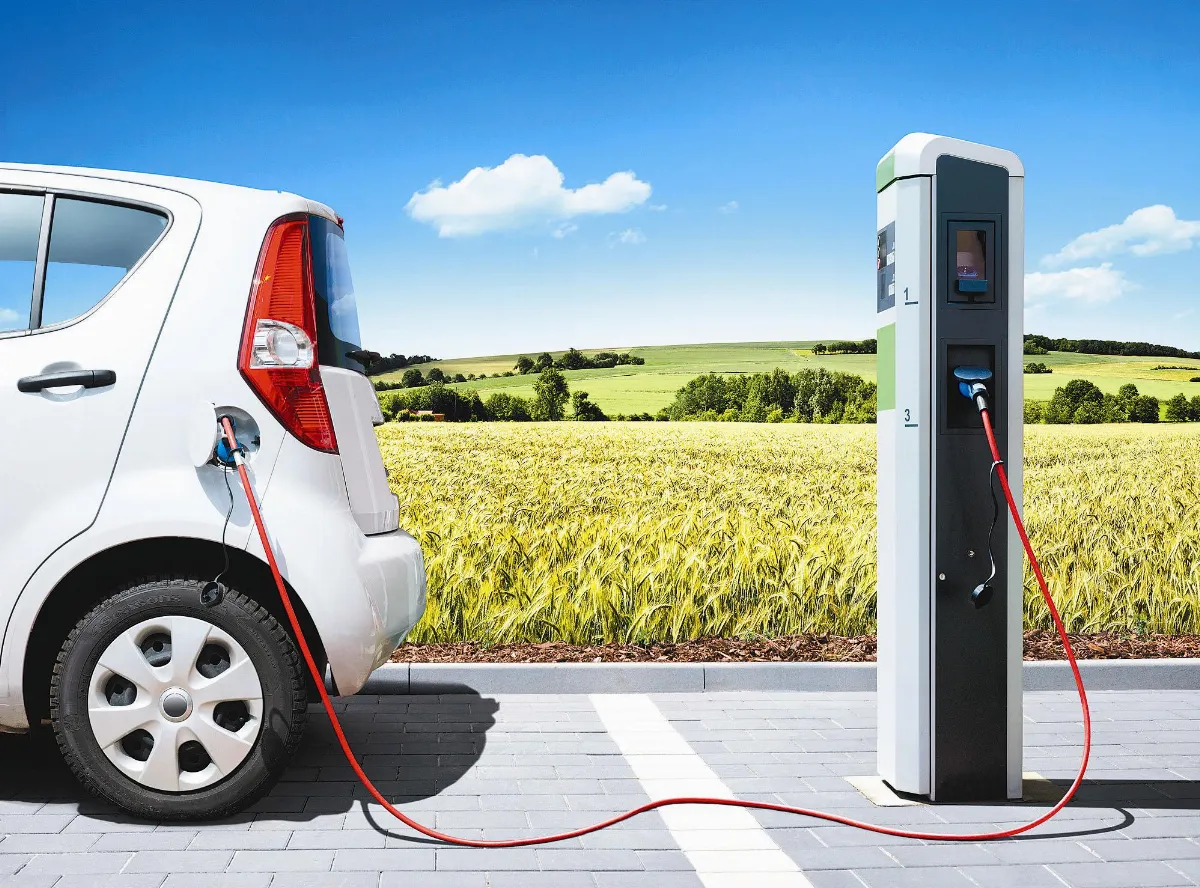 不僅歐美 印度也搭環保電動車潮流