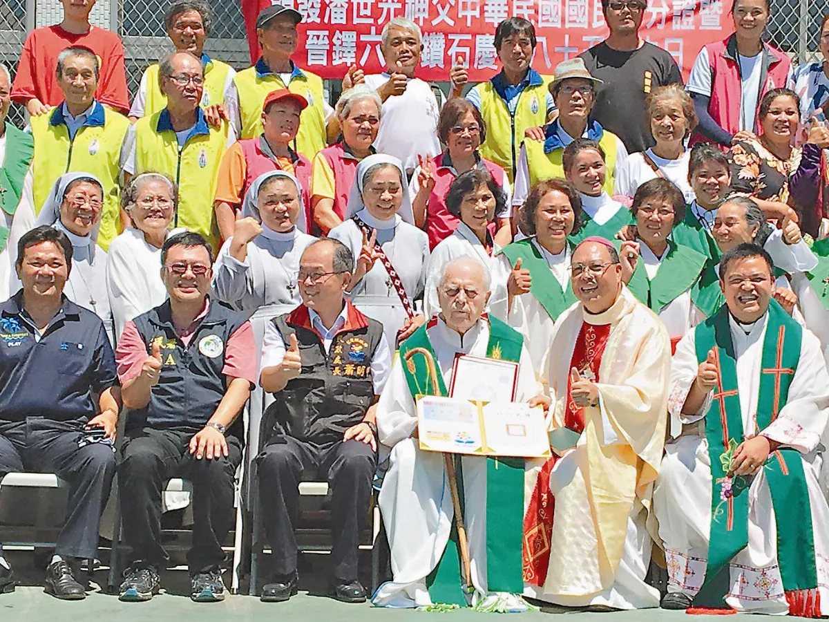 奉獻部落逾半世紀 法神父成國民