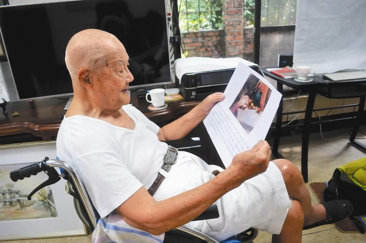 93歲老勇士 坐輪椅也要畫