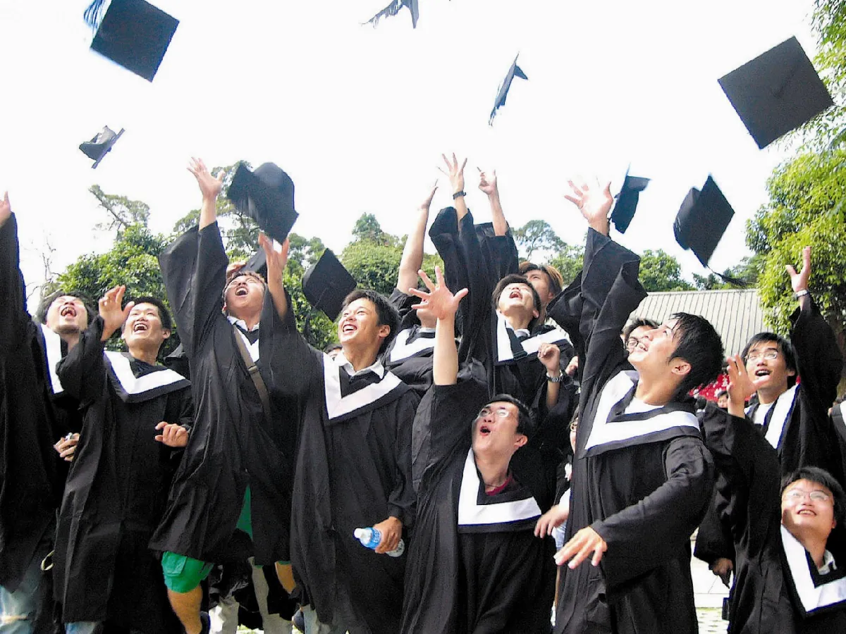 人人上大學 台灣受教年數勝港陸