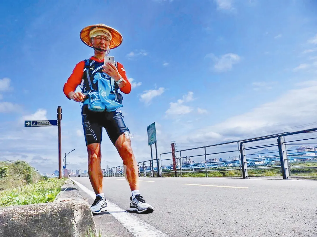 311大震受幫助，加倍奉還 日人徒步環島 向台灣說謝謝