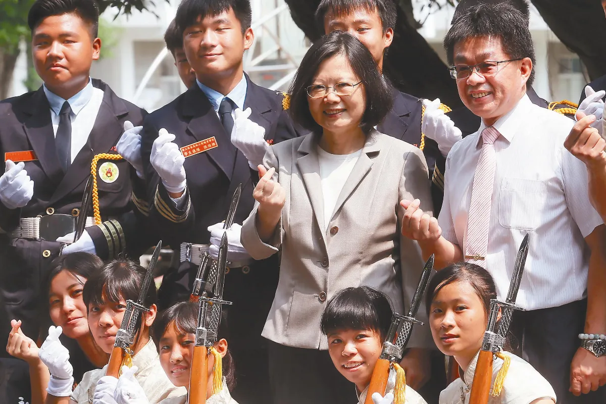 蔡總統 比愛心
