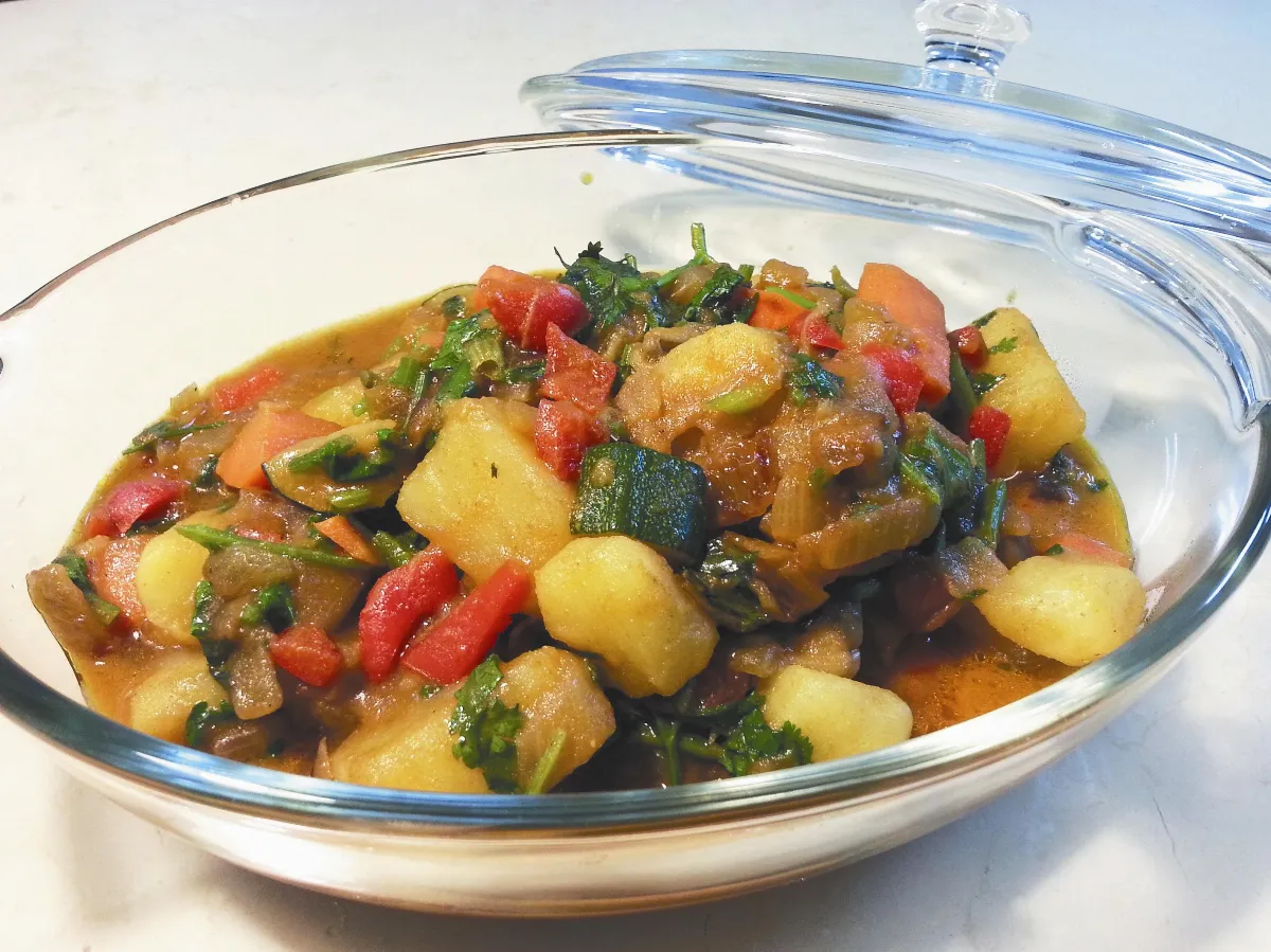 藍山炊煙 馬鈴薯櫛瓜莞荽咖哩