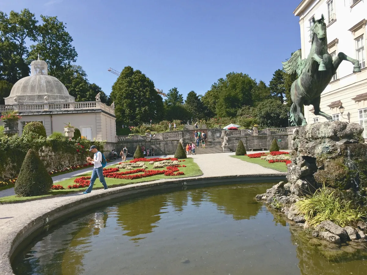 歐遊記趣之七  奧地利 倘佯音樂和鐘聲中