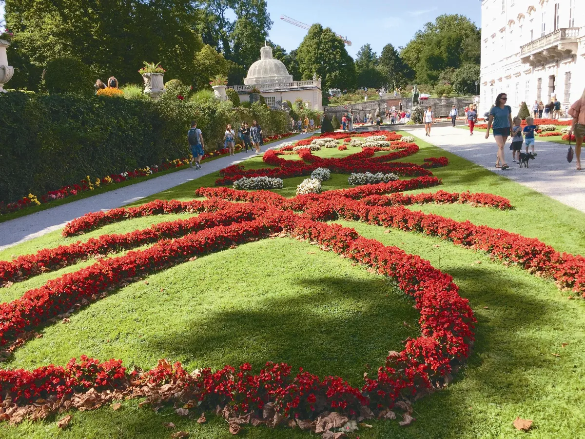 歐遊記趣之七  奧地利 倘佯音樂和鐘聲中