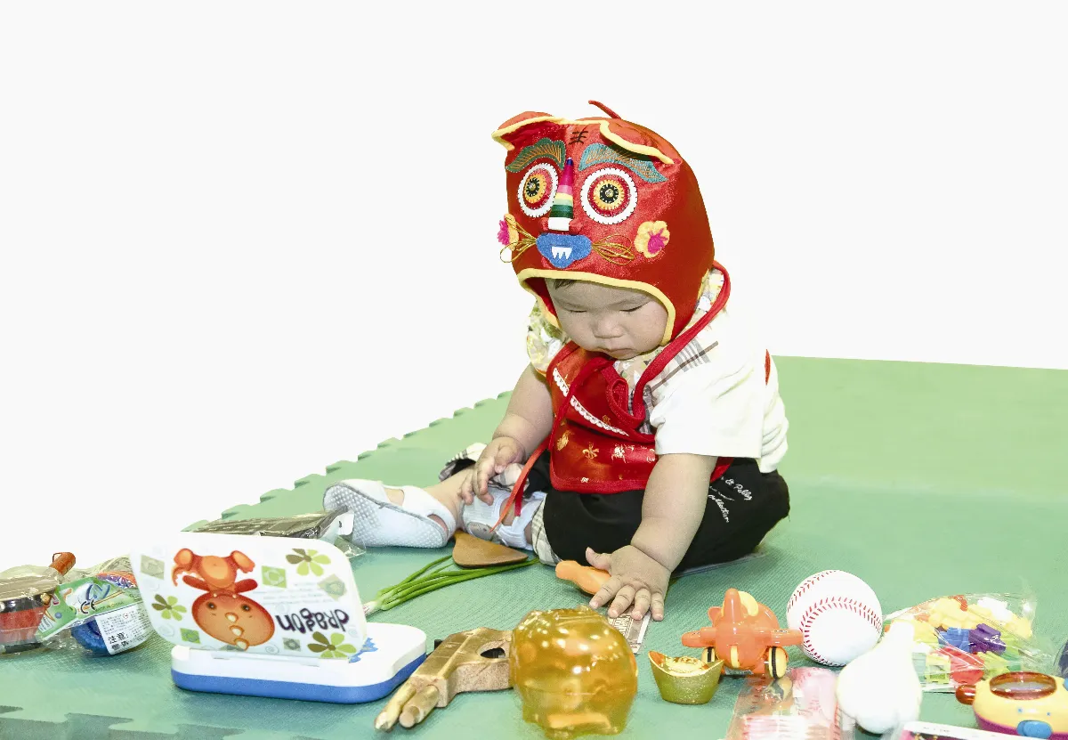 娃娃看天下 寶貝抓周 樂翻天