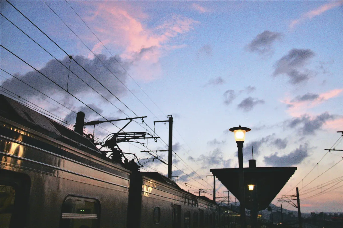 海闊天空 浮洲車站 命運多舛的火鳳凰