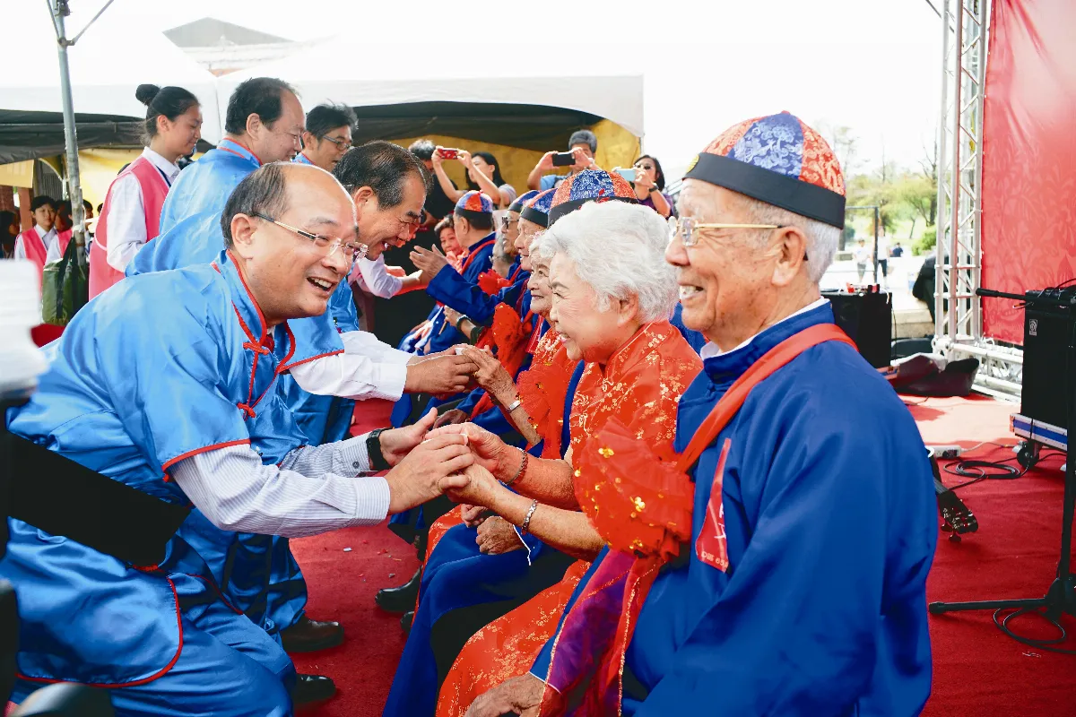 212對夫妻 同慶金鑽婚
