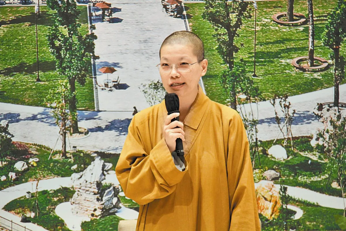 談貴人──「路要自己走」