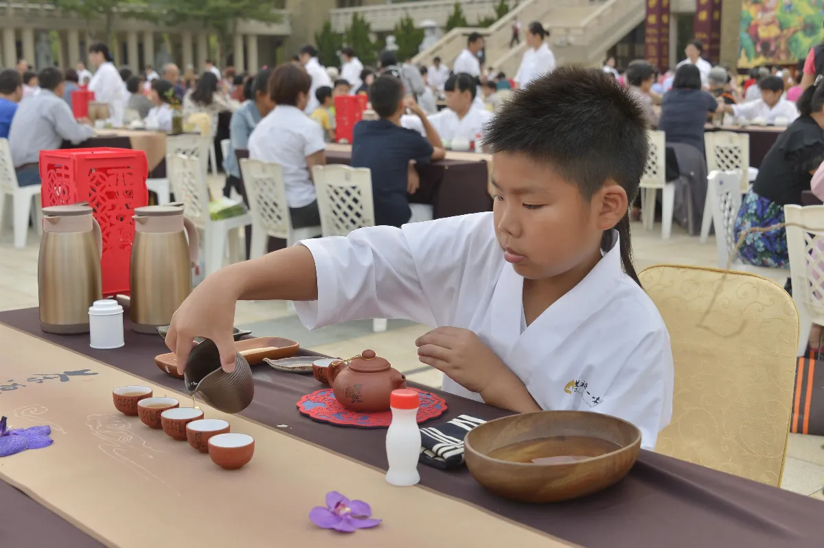 200小茶師掌壺 千人茶禪 品茗悟道