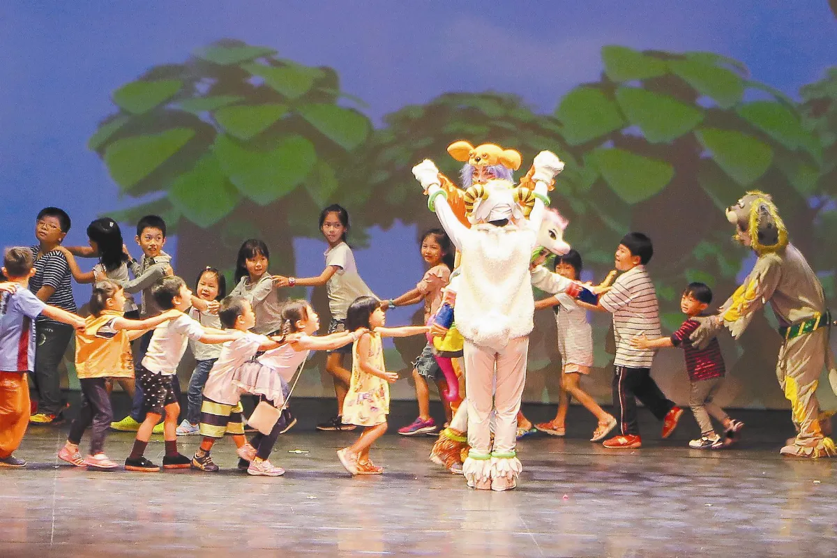 寓教於樂 小馬過河風靡大人小孩