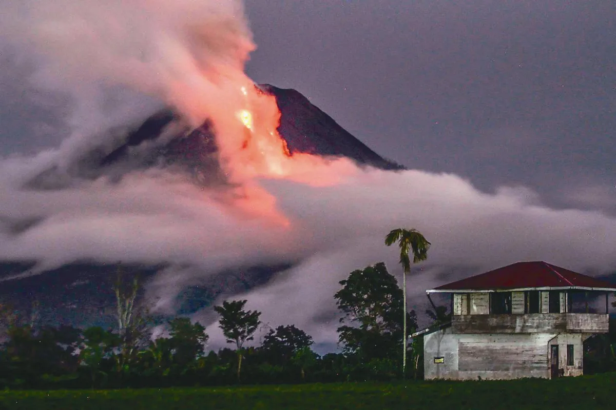 印尼火山噴發