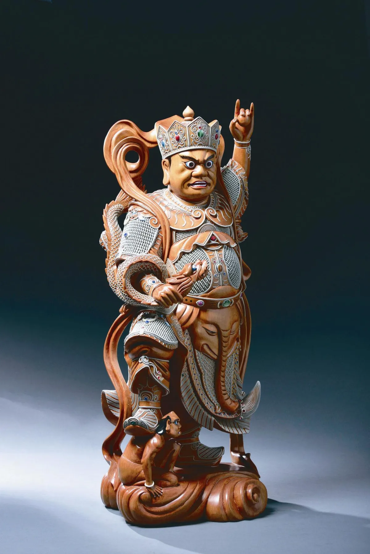 柯錦中漆線粧佛 勾勒莊嚴神態